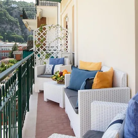 Guest house Les Des Le Monde Sorrento