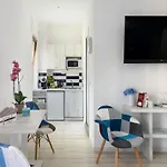 Les Des Le Monde Πανσιόν 4*