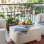 Les Des Le Monde Πανσιόν 4*
